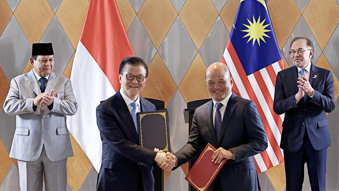 Di hadapan PM Malaysia dan Presiden RI, Axiata dan Sinarmas Sepakati Dua Nota Kesepahaman Kolaborasi Strategis