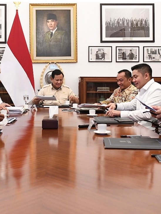 Presiden Prabowo Pimpin Rapat Bahas Percepatan Pembangunan IKN